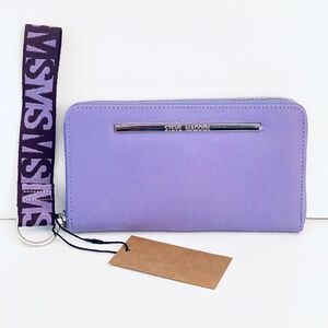 NWT Steve Madden BZIP-CNW Purple/Silver Zip Around Wallet Guitar Wristlet Strap
